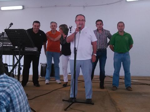 Manuel Marín, presidente de la Peña, durante las palabras que dirigió a los asistentes. (Foto: R. Cobo)