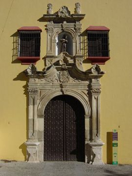 Portada de la iglesia de San Pedro. (Foto: E.A.O.)