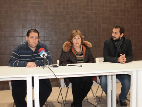 Pablo Arenas, Antonia Parrado y Sebastián Pérez, ayer en el salón de actos del CIE. (Foto: R. Cobo)