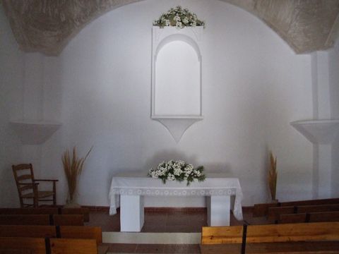 Interior de la ermita de San Miguel. (Foto: E.A.O.)
