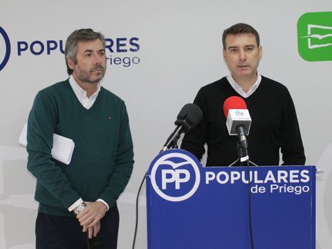 Torrico y Ruiz durante la rueda de prensa celebrada esta mañana. (Foto: R. Cobo)