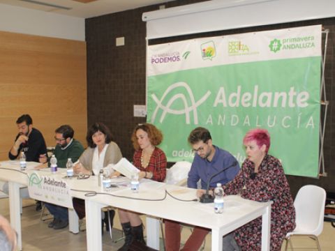 Alcalá, Moscoso, González, Naranjo, Gallardo y Serrano, en el acto celebrado el pasado sábado. (Foto: R. Cobo)