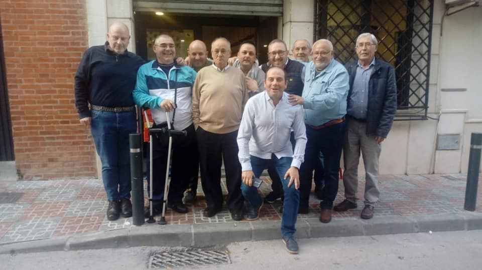 Miembros y directivos de la Peña Madridista de Priego.