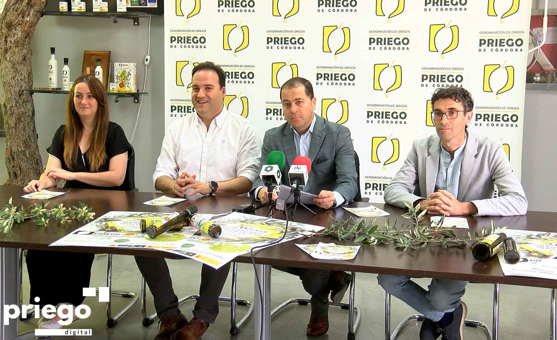 Sáchez, Valdivia, Muela y Castillo durante la comparecencia ante los medios.