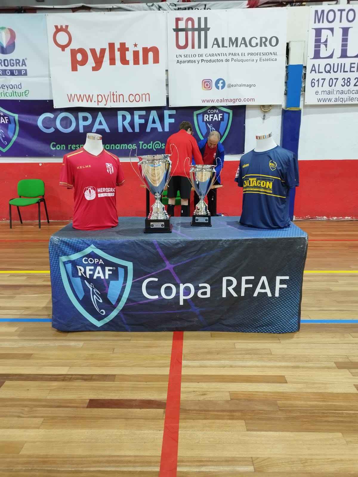 Trofeos de la Copa RFAF.