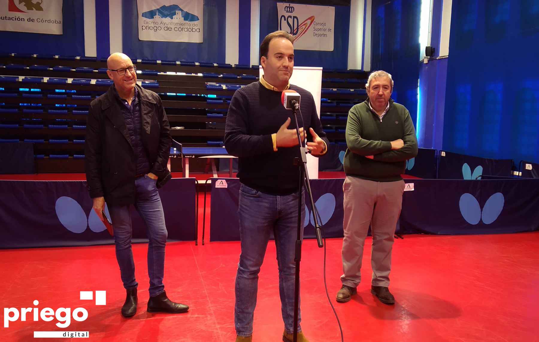 Jesús Machado, Juan Ramón Valdivia y Antonio Navas, durante la rueda de prensa en la que se daba a conocer la intervención.