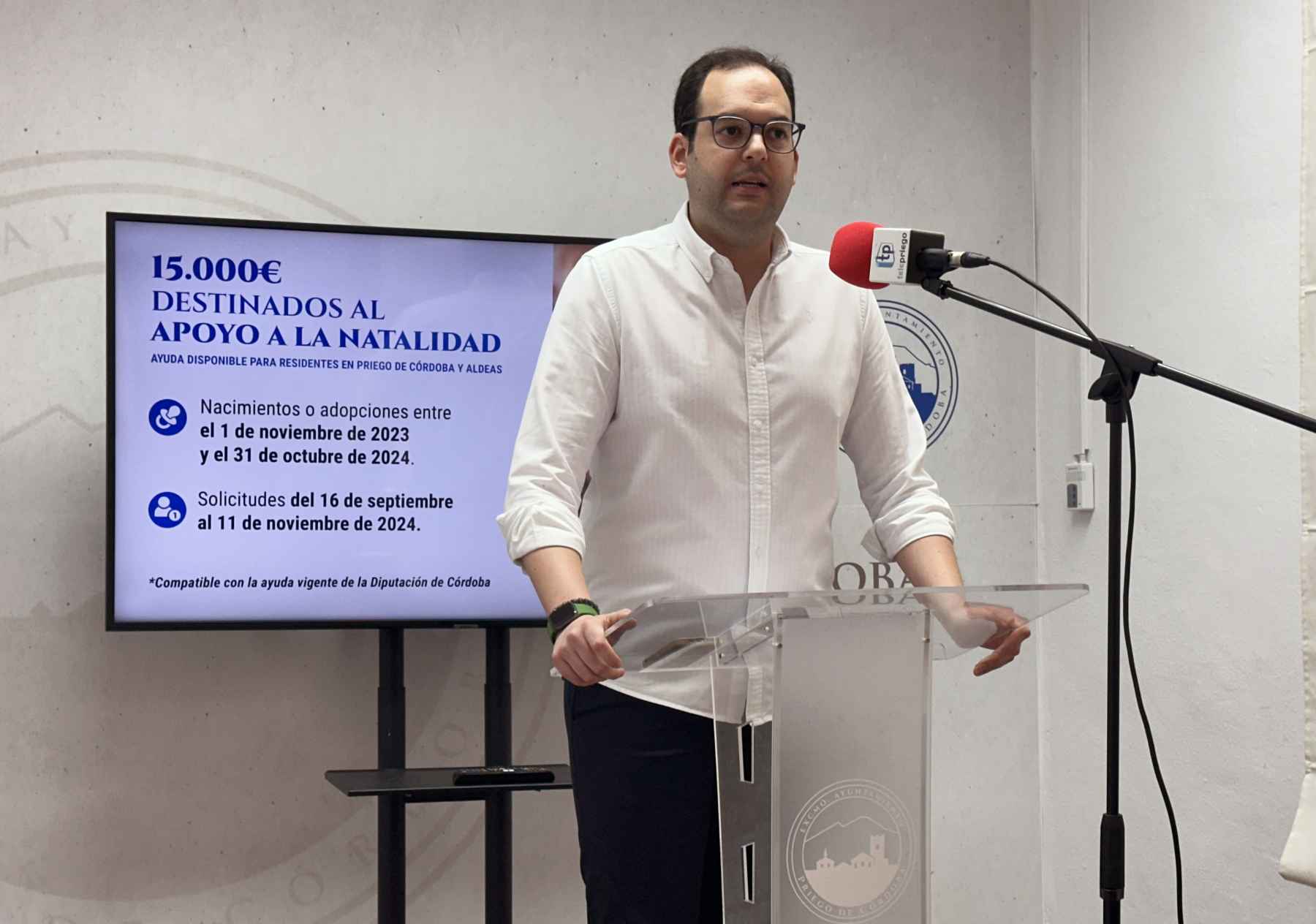 Juan de la Cruz Aguilera durante la presentación de las ayudas.