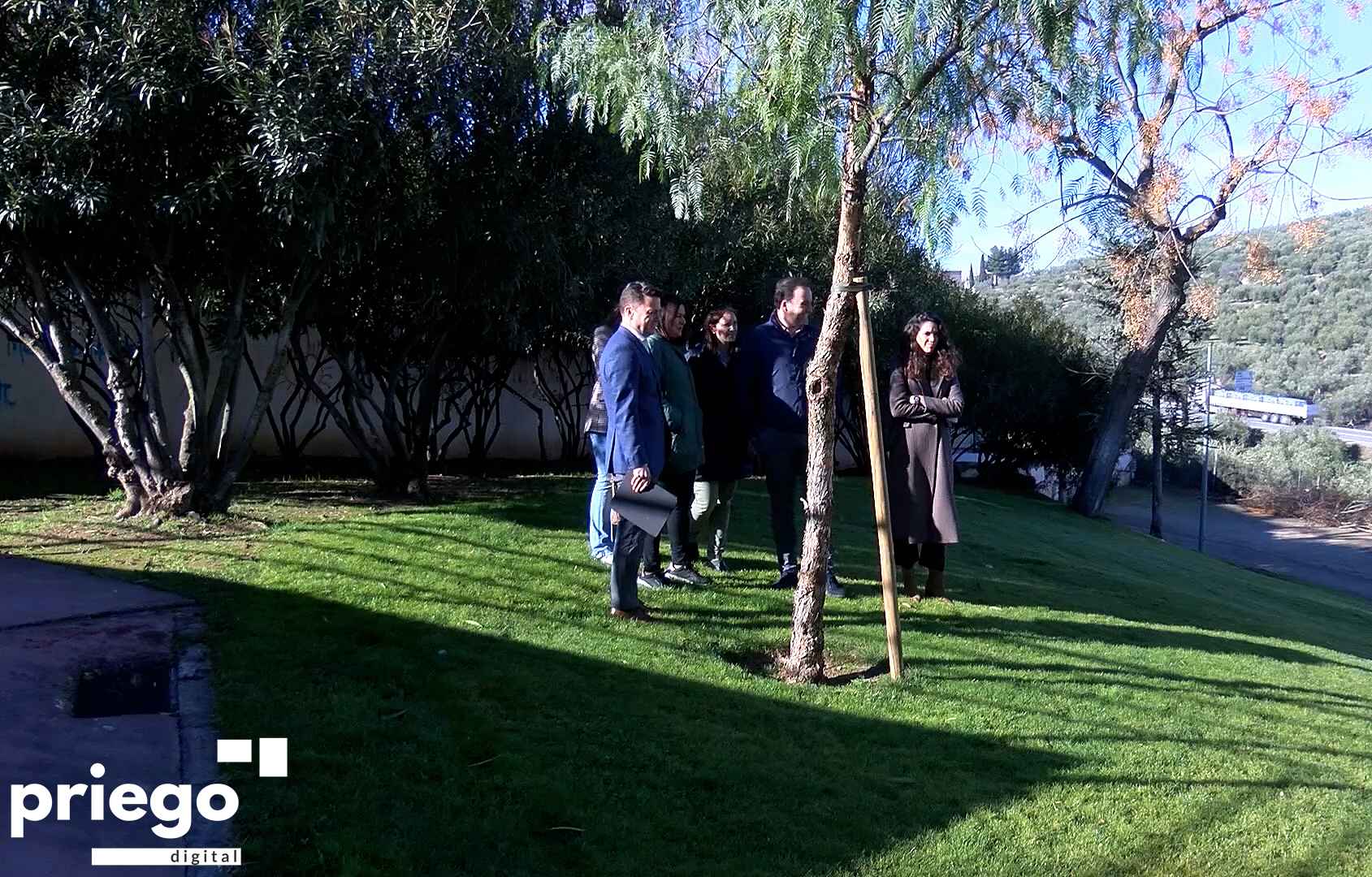 Visita de las senadoras del PP Cristina Casanueva y Lorena Guerra a la zona planteada inicialmente.