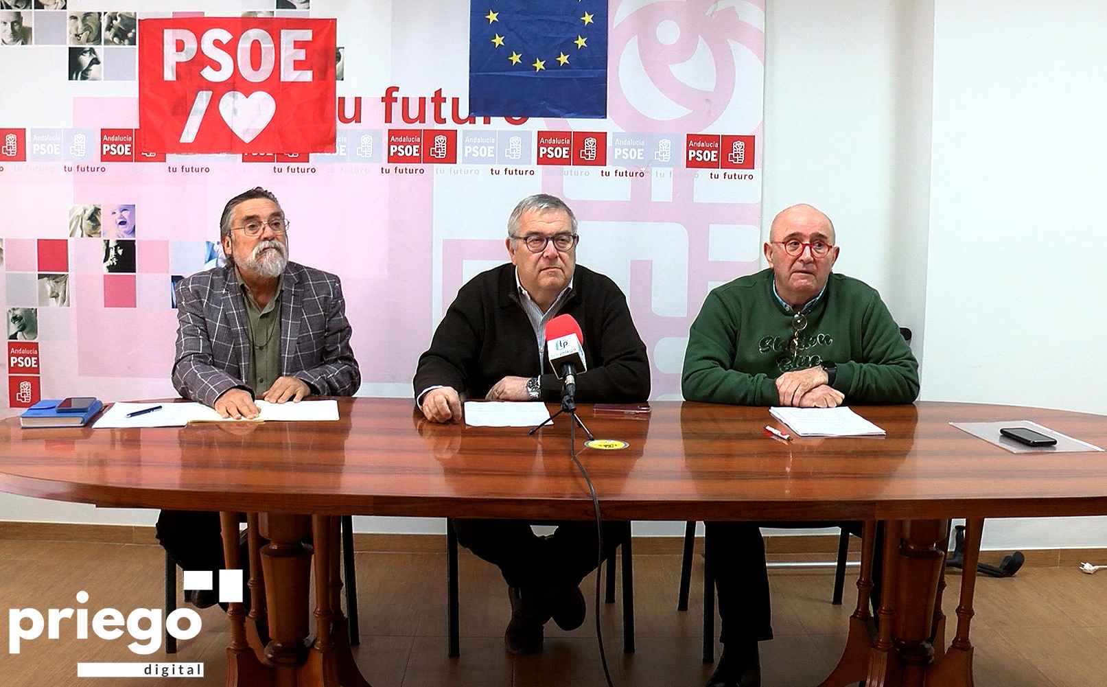 Almendros, Musachs y Caballero, hoy durante su comparecencia ante los medios.