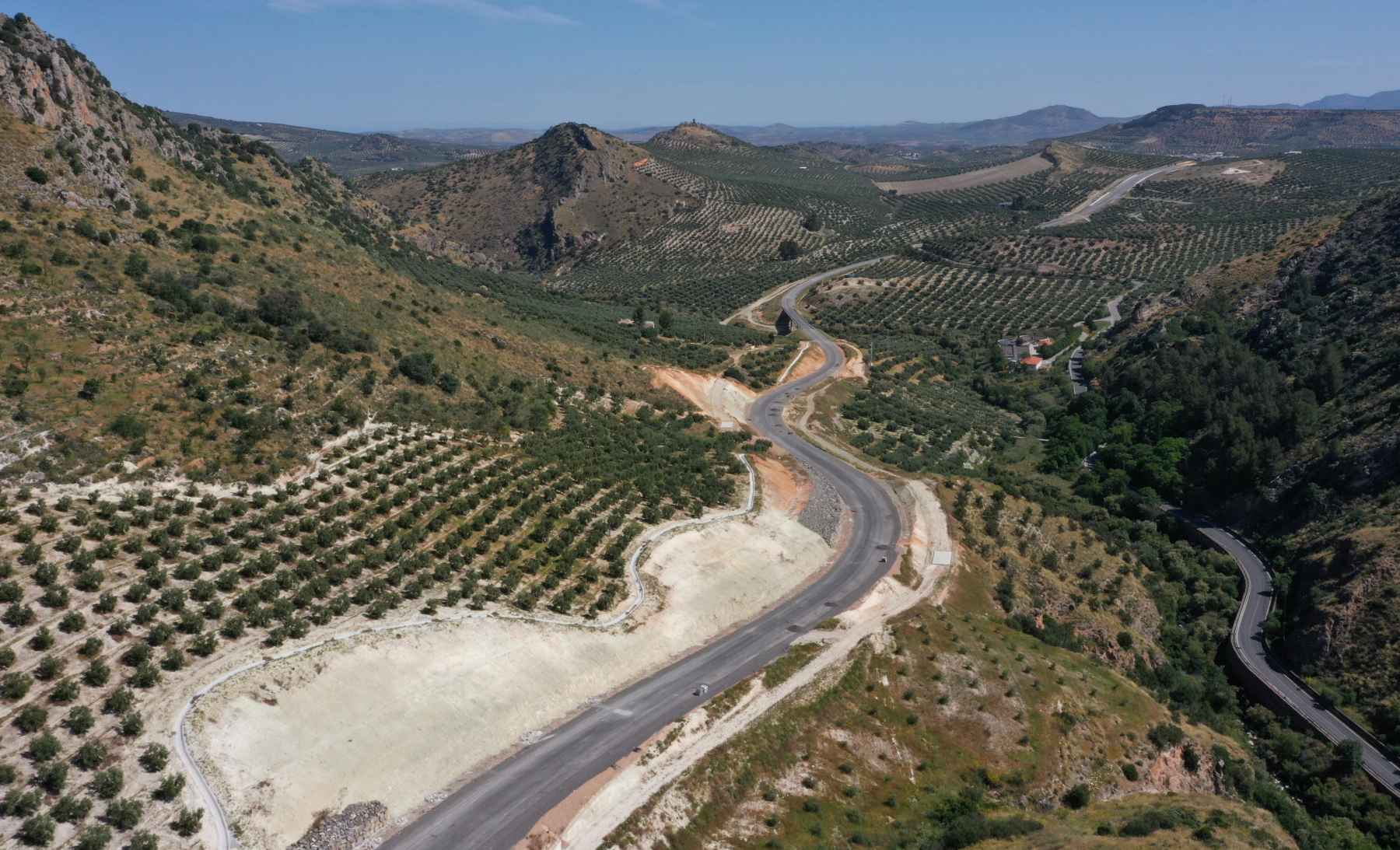 Imagen aérea de la variante durante la realización de las obras.