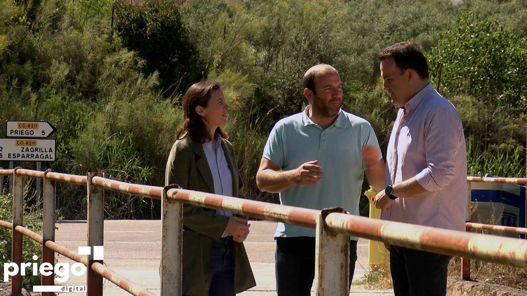 Casanueva, Perálvarez y Valdivia, hoy en uno de los puentes del río Zagrilla.
