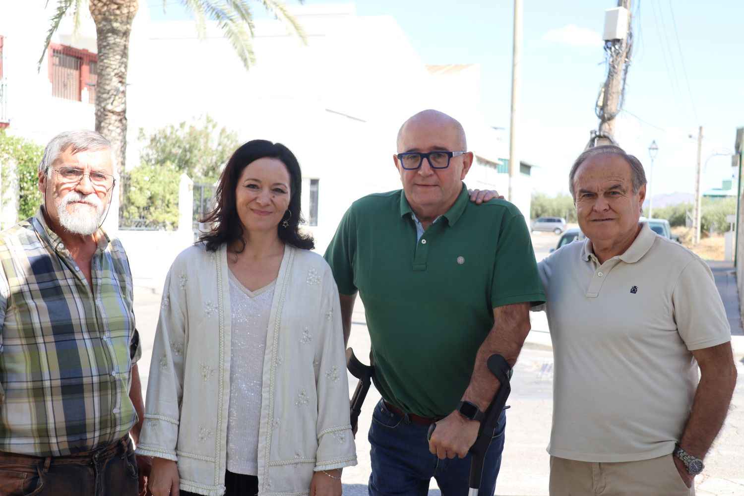 Dirigentes socialistas locales y provinciales durante la visita a Zamoranos.