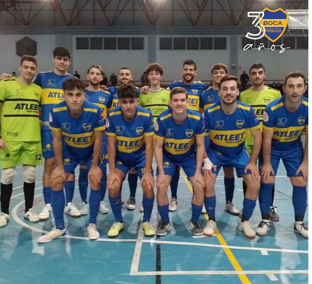 Formación del equipo prieguense.