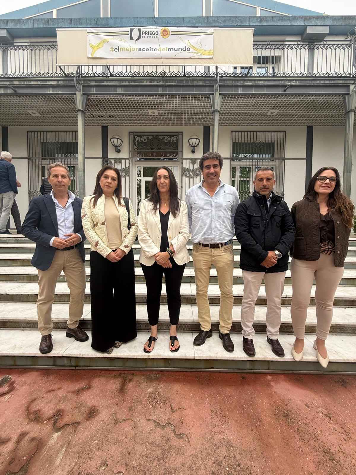 Representantes de VOX este viernes en Priego de Córdoba.