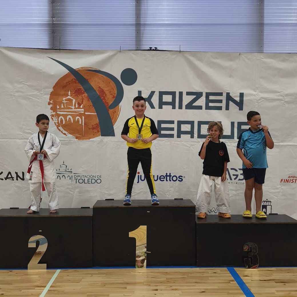 El C.D. Karate Shotokan Priego logra seis medallas en la Final de la Kaizen League.