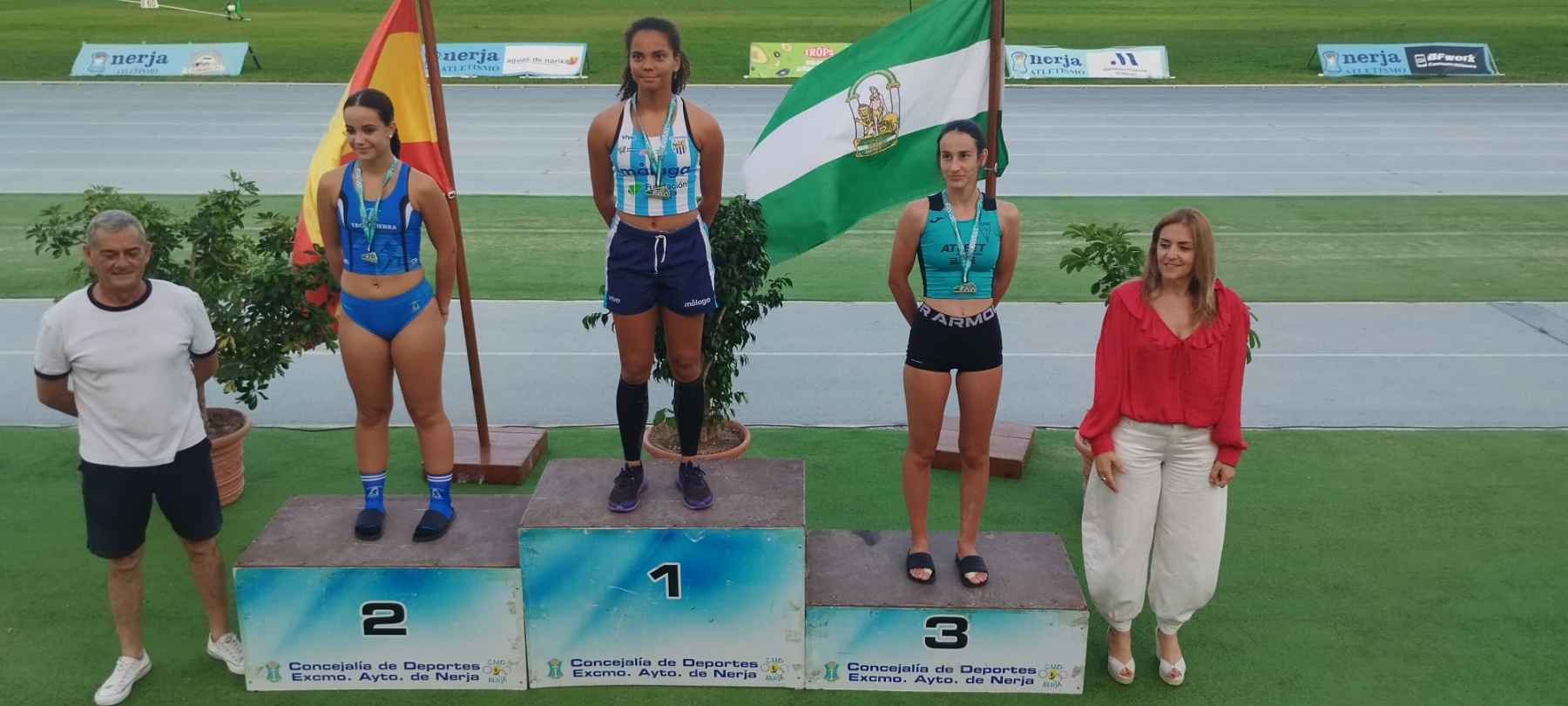 Gonzalo Hinojosa, Elvira Aguilera, Amaya Jiménez y Ana Gómez subieron al podio.