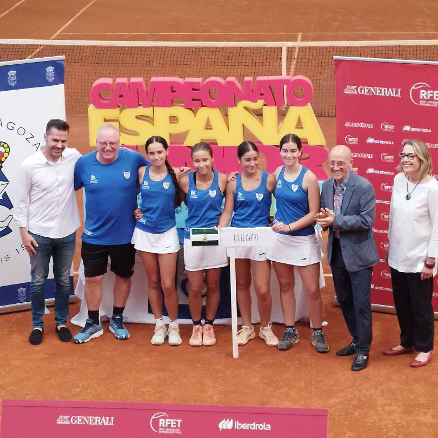 Integrantes del equipo prieguense.