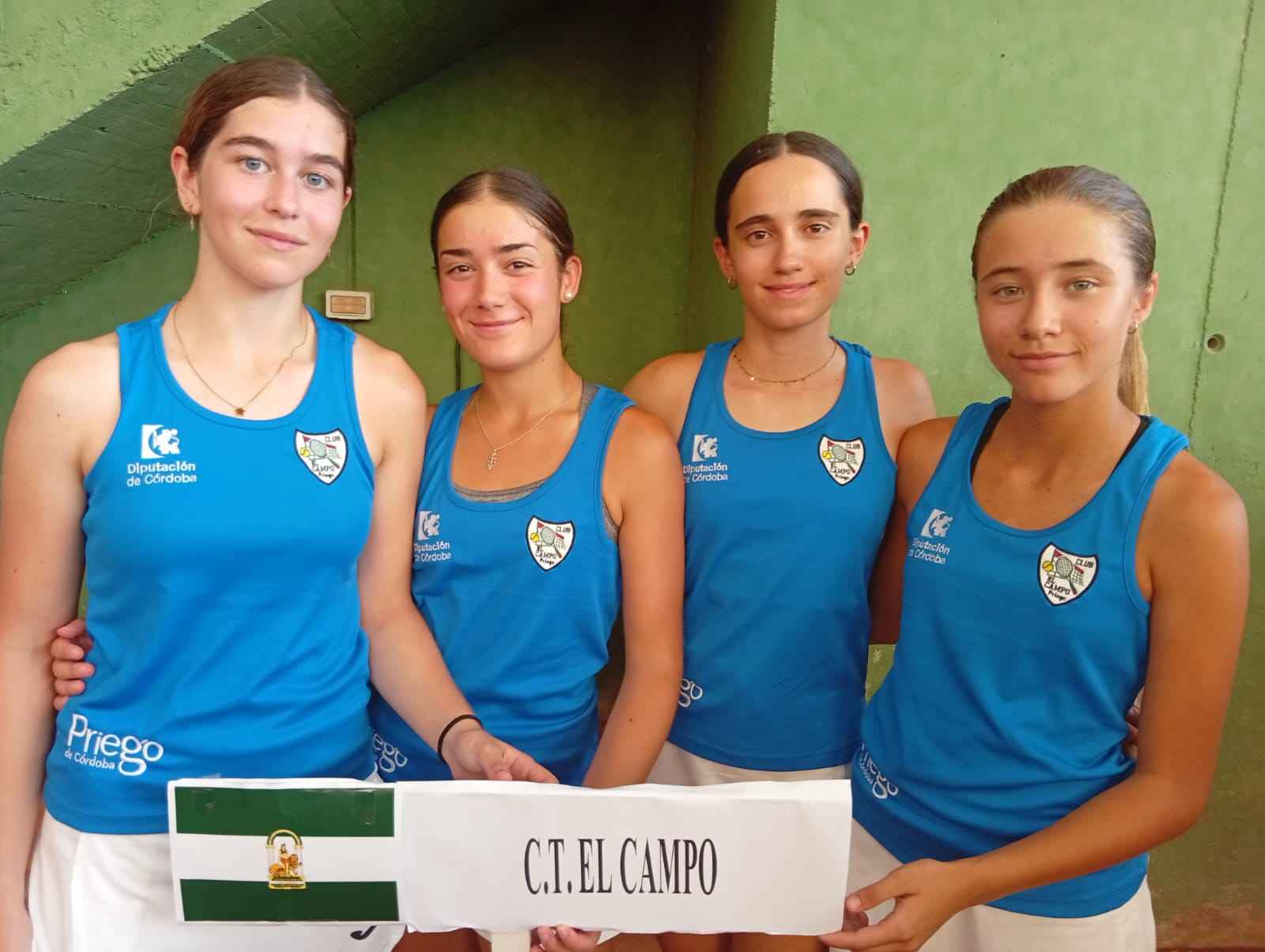 Equipo femenino del CT El Campo.