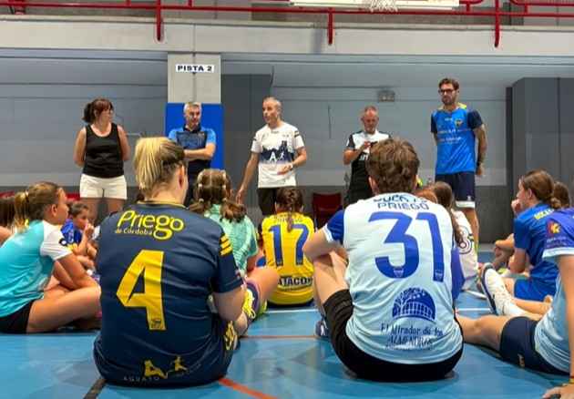 El Boca Priego FS impulsa el fútbol sala femenino con su primera jornada de tecnificación.
