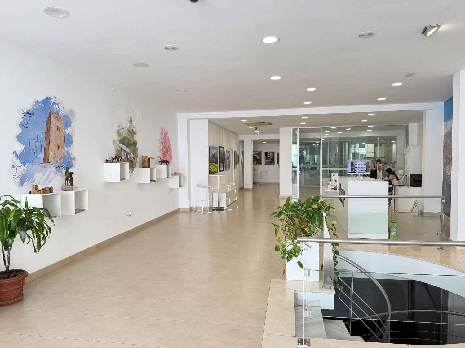 Imagen de la nueva Oficina de Turismo de Priego.