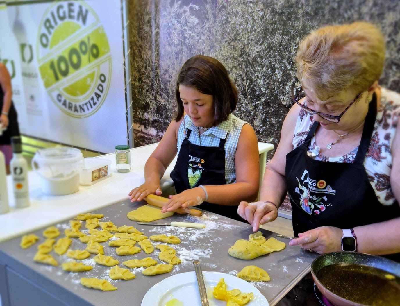 ‘Cocina en Familia’ cumple diez años y estrena un concurso en redes sociales.