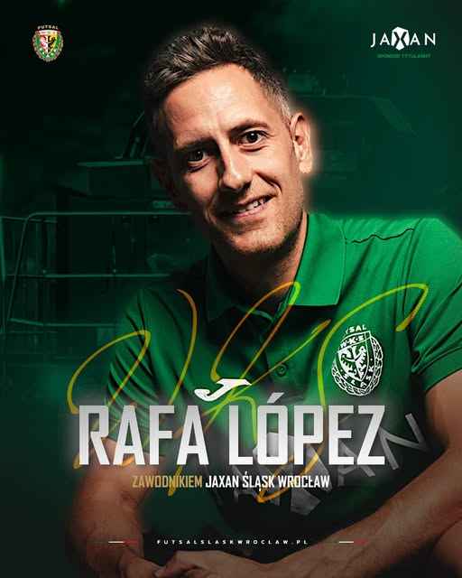Rafa López con los colores de su nuevo club.