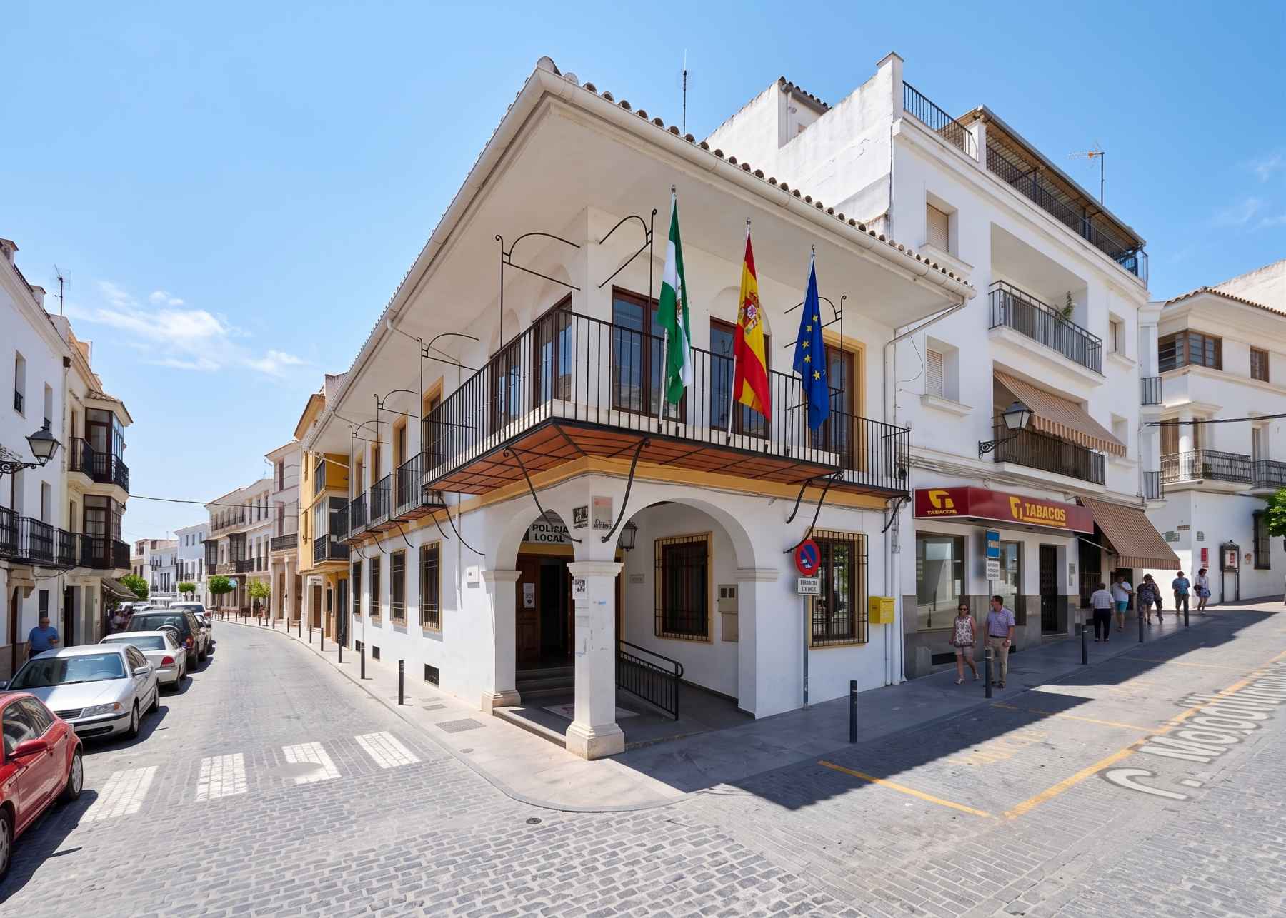 Fachada del Ayuntamiento de Carcabuey.