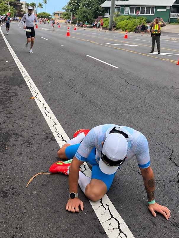 Chema Jiménez, en el asfalto de Kona.