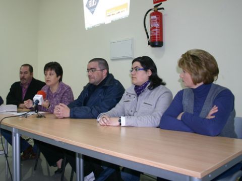 Participantes en la presentación de la nueva página web de FERAS. (Foto: R. Cobo)