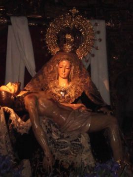 Nuestra Señora de las Angustias. Semana Santa 2009. (Foto: Rafael Fernández)