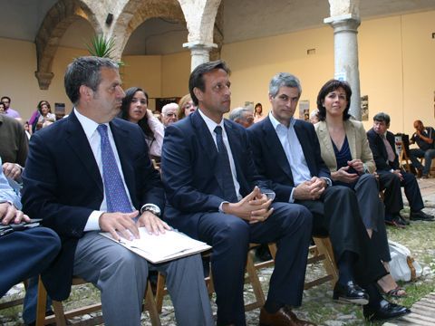 Fuentes, Ibáñez, Suárez y Ceballos en los prolegómenes del acto celebrado en las Carnicerías Reales. (Foto: R. Cobo)