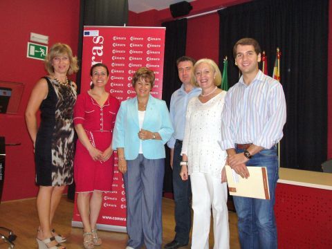 Priego y Gutiérrez junto a otros responsables políticos y empresariales. (Foto: Cedida)