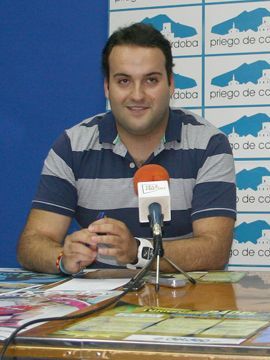 Juan Ramón Valdivia, responsable de las delegaciones de Juventud y Deportes. (Foto: R. Cobo)