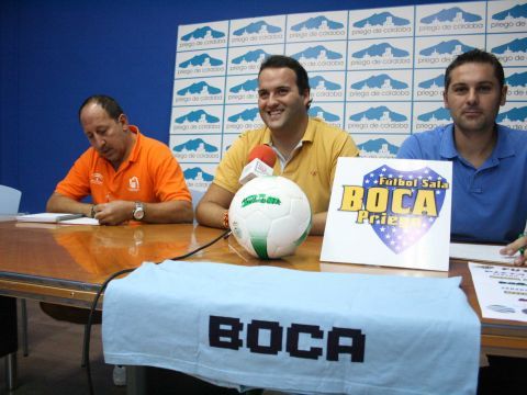 Lozano, Valdivia y Rodríguez durante la rueda de prensa. (Foto: Antonio J. Sobrados)