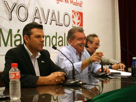 Rodríguez, Pérez Cabello y de la Obra durante el acto. (Foto: Antonio J. Sobrados)