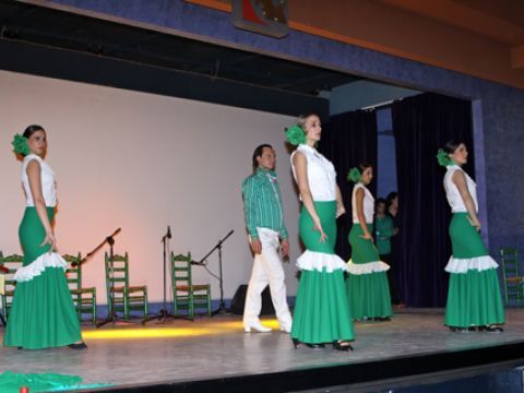 Unas de las coreografías que conforman el espectáculo "Andalucía". (Foto: Cedida)