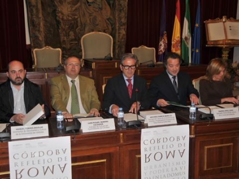 Torres, Moreno, Pineda, López y Alarcón en la presentación. (Foto: Cedida)
