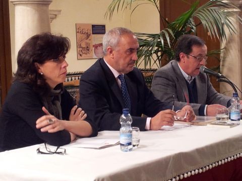 Ceballos, Sánchez Travez y Forcada durante la conferencia. (Foto: Antonio J. Sobrados)