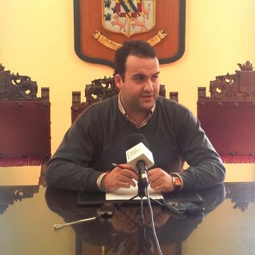 Juan Ramón Valdivia durante la comparecencia ante los medios. (Foto: Antonio J. Sobrados)