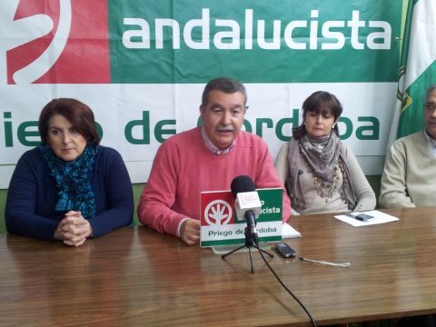 Imagen de la comparecencia en la sede andalucista. (Foto: Antonio J. Sobrados)