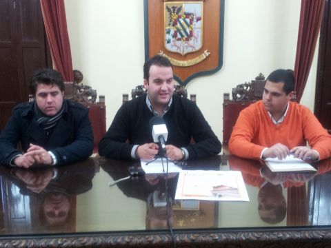 Grande, Valdivia y Díaz durante la rueda de prensa. (Foto: Antonio J. Sobrados)