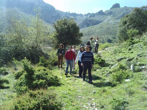 Imagen de la visita al sendero de La Tiñosa. (Foto: Cedida)