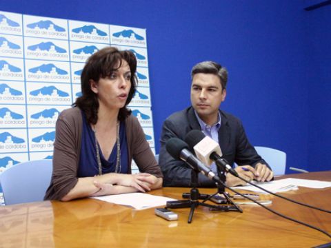 María Luisa Ceballos y Andrés Lorite durante su comparecencia ante los medios. (Foto: R. Cobo)
