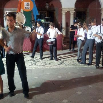 Un instante de la actuación de "The Hoppers Old Jazz Band" en la Plaza de la Constitución. (Foto: Antonio J. Sobrados)