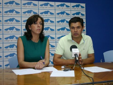 María Luisa Ceballos y Luis Miguel Carrillo durante la rueda de prensa celebrada esta mañana. (Foto: R. Cobo)