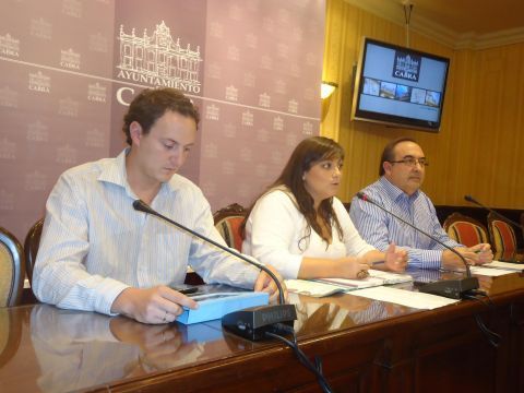 Pérez, Villatoro y González en su comparecencia ante los medios. (Foto: J. Moreno)