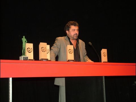 Paco Tous, recibiendo el homenaje. (Foto: Cedida)
