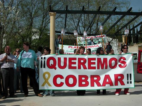 Uno de los actos de protesta celebrados por la asocaición de afectados. (Foto: R. Cobo)