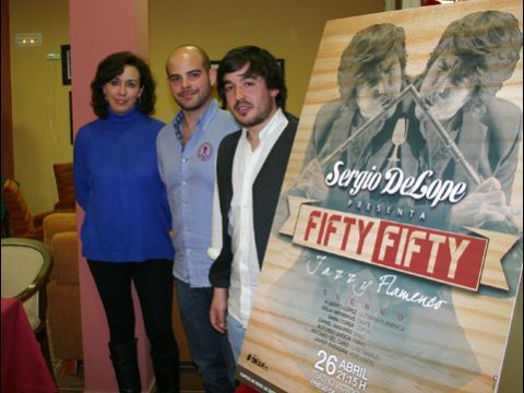 María Luisa Ceballos, Alberto López y Sergio de Lope en la presentación del espectáculo. (Foto: R. Cobo)