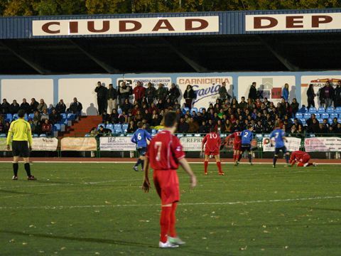 Imagen de un encuentro disputado esta temporada en la Ciudad Deportiva. (Foto: R. Cobo)